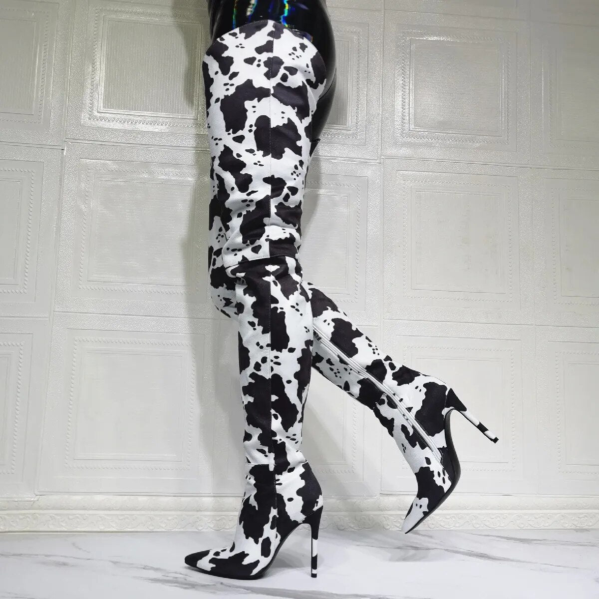 SUMPTUOUS THIGH BOOT